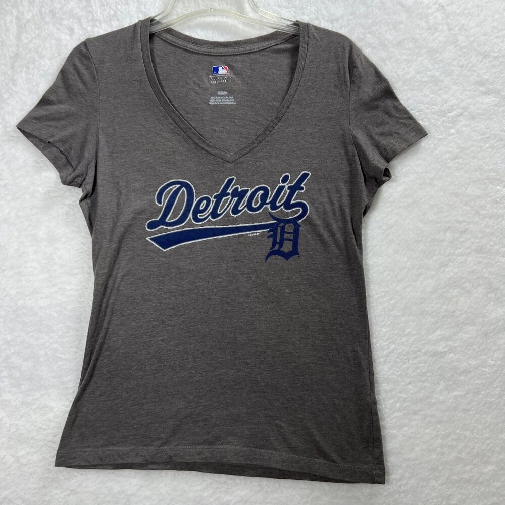 MLB Tigers Detroit Womens M Gray Blue V-Neck Tee Genuine Merchandise Verlegend